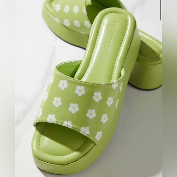 Daisy Chain Mule - Lime size 6 - Picture 2 of 2